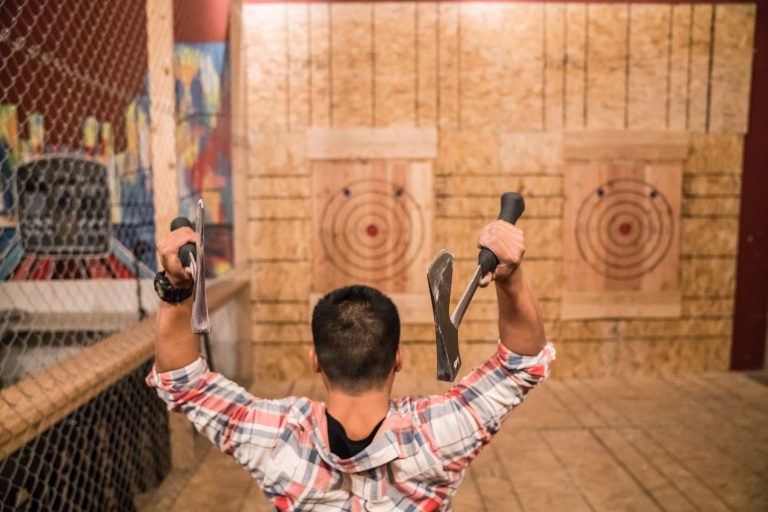 Chicago Axe Throwing Coach Ike