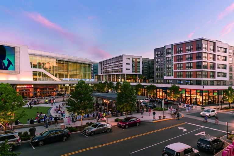 Fairfax Axe Throwing Mosaic District Outside